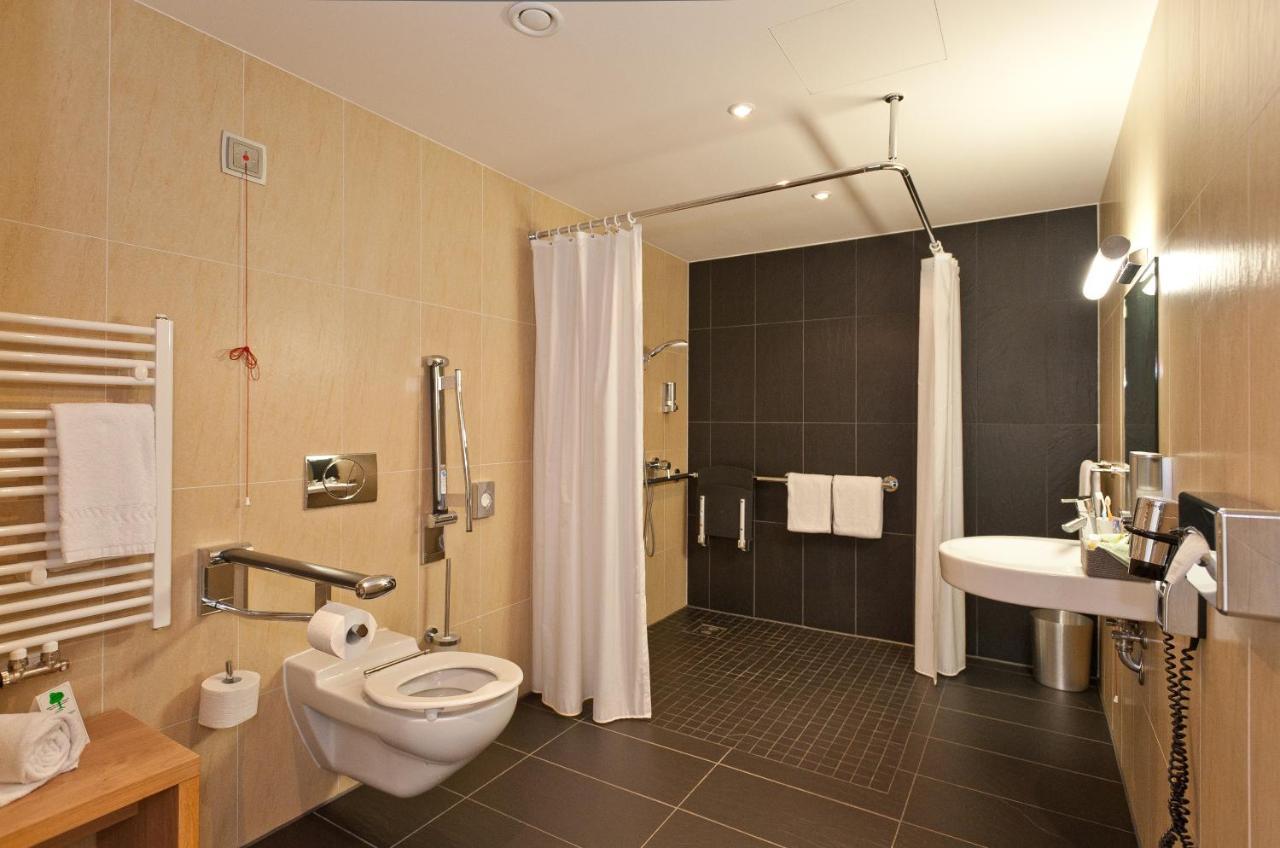 Hotel Bildungsblick Kirchseeon Екстер'єр фото