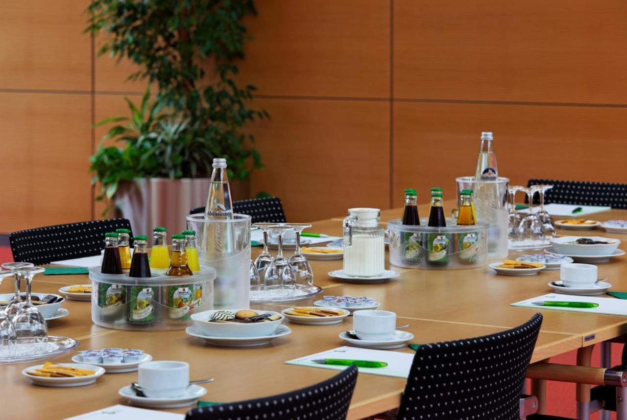 Hotel Bildungsblick Kirchseeon Екстер'єр фото